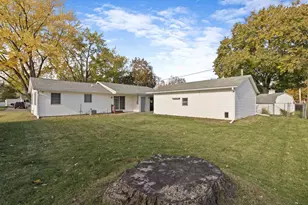 1406 MacArthur Dr, Janesville, WI 53548 - Photo 3