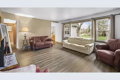 210 Pleasant Drive, Waunakee, WI 53597 - Photo 3