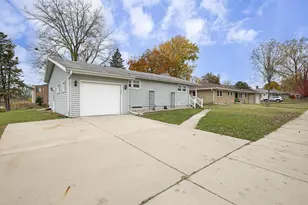 210 Pleasant Dr, Waunakee, WI 53597 - Photo 31