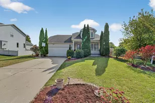 1077 Gas Light Dr, Sun Prairie, WI 53590 - Photo 1