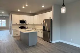 2616 Cumberland Dr, Janesville, WI 53546 - Photo 7