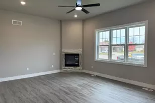 4000 Boulder Dr, Janesville, WI 53546 - Photo 3