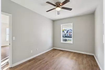 323 Center Avenue, Janesville, WI 53548 - Photo 17