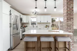 2205 Green Valley Dr, Janesville, WI 53546 - Photo 17