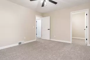 2205 Green Valley Dr, Janesville, WI 53546 - Photo 35