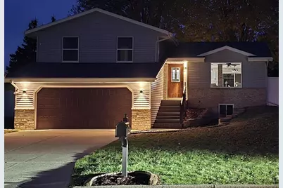 2205 Green Valley Drive, Janesville, WI 53546 - Photo 7