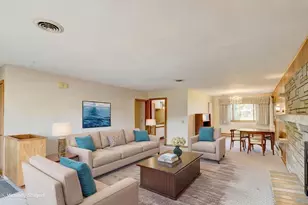 3345 Swinburne Dr, Mcfarland, WI 53558 - Photo 7