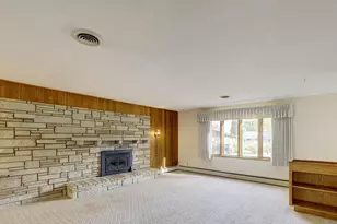 3345 Swinburne Dr, Mcfarland, WI 53558 - Photo 5