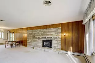 3345 Swinburne Dr, Mcfarland, WI 53558 - Photo 9