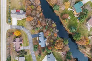 173 Sunset Cir, Wisconsin Dells, WI 53965 - Photo 11