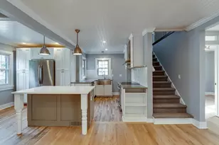 3917 Mineral Point Rd, Madison, WI 53705 - Photo 9