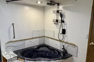 38005 Hwy 18, Prairie Du Chien, WI 53821 - Photo 17