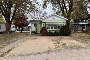 38005 Hwy 18, Prairie Du Chien, WI 53821 - Photo 3