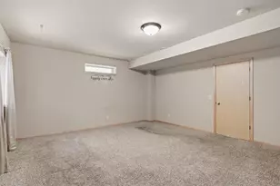 6207 Kilpatrick Ln, Madison, WI 53718 - Photo 33