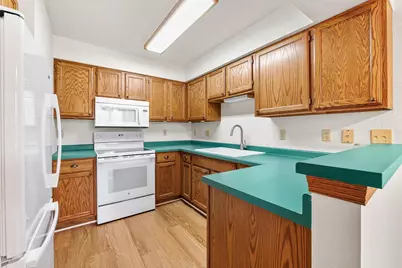 18 Pluim Drive #13, Waupun, WI 53963 - Photo 3