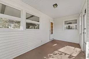 313 Bluffview Ct, Portage, WI 53901 - Photo 7