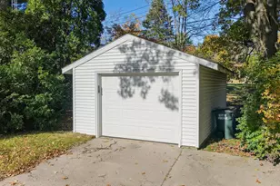 313 Bluffview Ct, Portage, WI 53901 - Photo 33