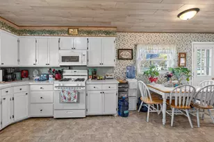 506 W Division St, Ridgeville, WI 53533 - Photo 9