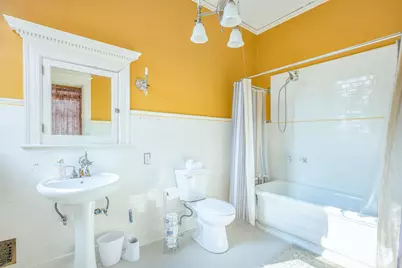 623 Broadway Street, Baraboo, WI 53913 - Photo 23