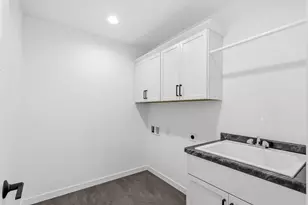 610 Clemens Dr, Arlington, WI 53911 - Photo 25