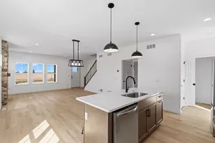 610 Clemens Dr, Arlington, WI 53911 - Photo 13