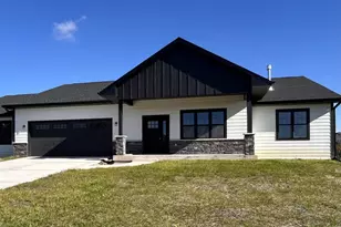 2616 Cumberland Dr, Janesville, WI 53546 - Photo 1