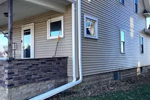 1407 Stoughton Ave, Tomah, WI 54660 - Photo 3