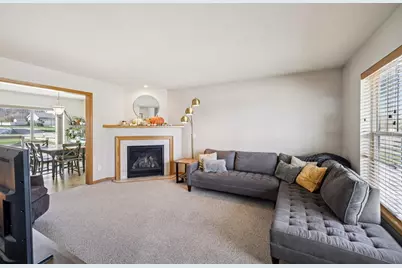 631 Meadow Trace, Deerfield, WI 53531 - Photo 5