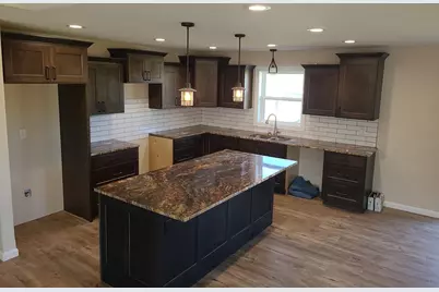 439 Gunderson Drive, Portage, WI 53901 - Photo 5