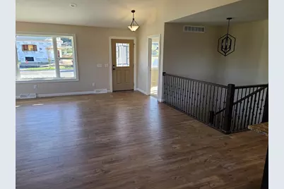 439 Gunderson Drive, Portage, WI 53901 - Photo 7