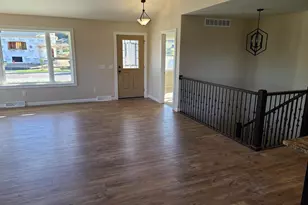 439 Gunderson Dr, Portage, WI 53901 - Photo 7