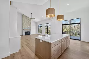 1438 Greenleaf Ct, Sun Prairie, WI 53590 - Photo 15