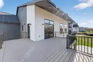 1438 Greenleaf Ct, Sun Prairie, WI 53590 - Photo 59