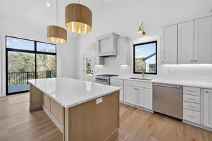 1438 Greenleaf Ct, Sun Prairie, WI 53590 - Photo 11