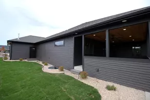 334 Rdg Vw Dr, Milton, WI 53563 - Photo 9