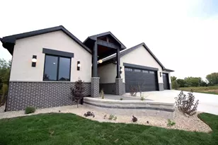 334 Rdg Vw Dr, Milton, WI 53563 - Photo 3