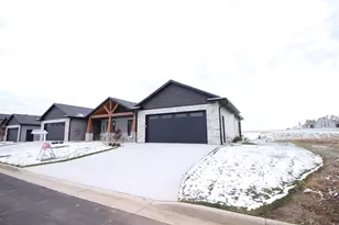 353 Rdg Vw Dr, Milton, WI 53563 - Photo 13