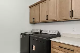 365 Rdg Vw Dr, Milton, WI 53563 - Photo 9