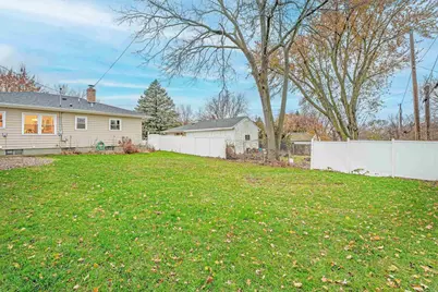 1526 Arizona Pass, Madison, WI 53704 - Photo 3