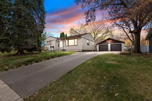 30 Garnet Ln, Madison, WI 53714 - Photo 1