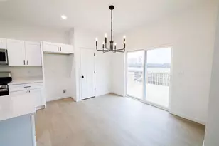 502 Ridge Ct, Orfordville, WI 53576 - Photo 5