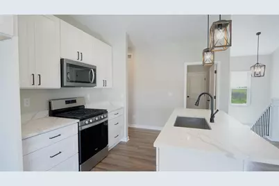 416 Ridge Court, Orfordville, WI 53576 - Photo 3