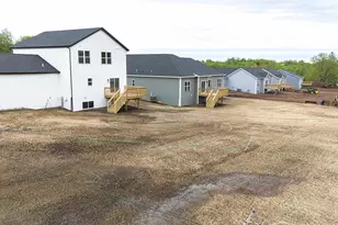 414 Ridge Ct, Orfordville, WI 53576 - Photo 5