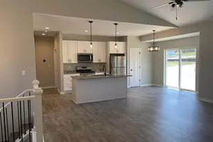 412 Ridge Ct, Orfordville, WI 53576 - Photo 3