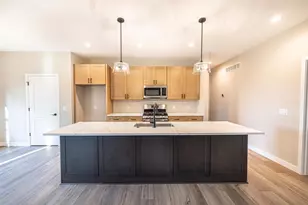 2855 Deer Path Ct, Beloit, WI 53511 - Photo 11