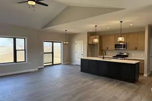 2855 Deer Path Ct, Beloit, WI 53511 - Photo 5