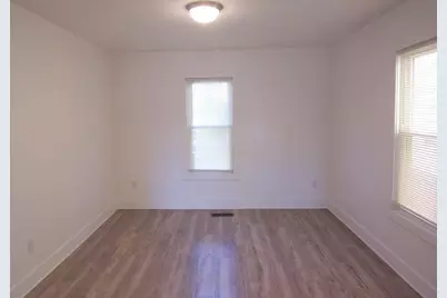 873 E Memorial Dr. Drive, Janesville, WI 53545 - Photo 13