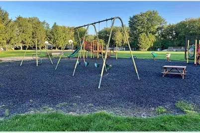 246 Leisure Way, Edgerton, WI 53534 - Photo 27