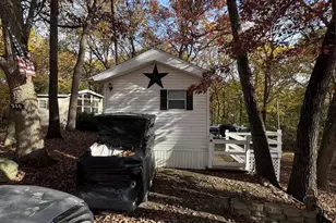 246 Leisure Way, Edgerton, WI 53534 - Photo 17