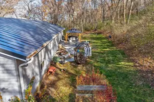 1736 Washington Rd, Stoughton, WI 53589 - Photo 17